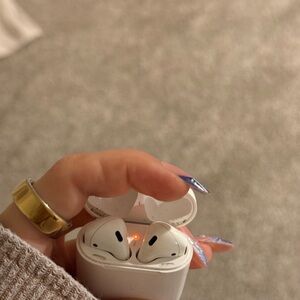 Wireless White Airpods with Charging Case